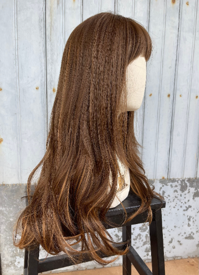Medium Brown Wig with bangs straight Long light brown highlights natural hair Wigs, slices of light brown, wigs with fringes - The Diamond Mansion - Luxury Wigs Mallorca (Majorca), Worldwide Free Shipping Medium Brown Wig with bangs straight Long light brown highlights natural hair Wigs, slices of light brown, wigs with fringes - The Diamond Mansion - Luxury Wigs Mallorca (Majorca), Worldwide Free Shipping